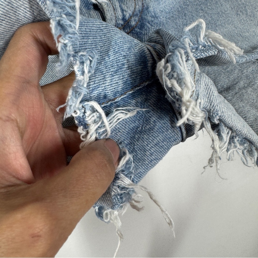 Agolde Light Wash Distressed Denim Cutoff Shorts Size 28 Raw Hem Summer - Picture 7 of 9
